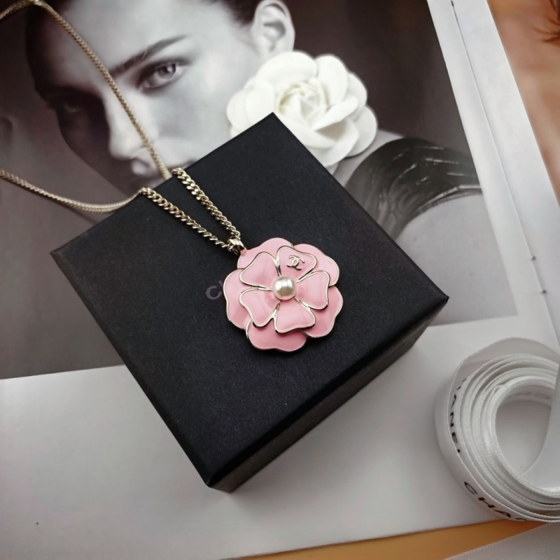 Ch**el necklaces